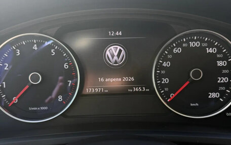 Volkswagen Touareg III, 2017 год, 3 200 000 рублей, 7 фотография