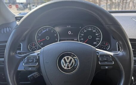 Volkswagen Touareg III, 2017 год, 3 200 000 рублей, 12 фотография