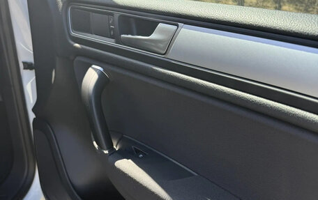 Volkswagen Touareg III, 2017 год, 3 200 000 рублей, 20 фотография