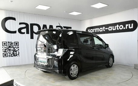 Honda Freed I, 2012 год, 1 175 000 рублей, 5 фотография