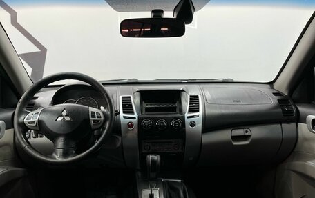 Mitsubishi Pajero Sport II рестайлинг, 2011 год, 1 529 900 рублей, 9 фотография