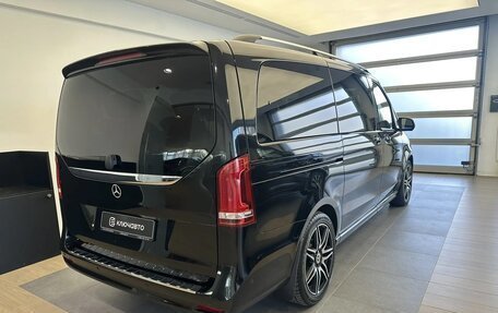Mercedes-Benz V-Класс, 2021 год, 7 990 000 рублей, 4 фотография
