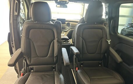 Mercedes-Benz V-Класс, 2021 год, 7 990 000 рублей, 13 фотография