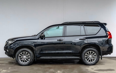 Toyota Land Cruiser Prado 150 рестайлинг 2, 2021 год, 6 700 000 рублей, 8 фотография