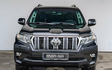 Toyota Land Cruiser Prado 150 рестайлинг 2, 2021 год, 6 700 000 рублей, 2 фотография