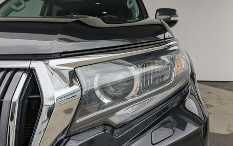 Toyota Land Cruiser Prado 150 рестайлинг 2, 2021 год, 6 700 000 рублей, 11 фотография