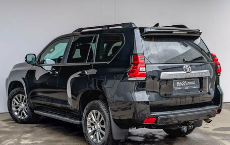 Toyota Land Cruiser Prado 150 рестайлинг 2, 2021 год, 6 700 000 рублей, 7 фотография