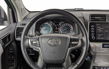 Toyota Land Cruiser Prado 150 рестайлинг 2, 2021 год, 6 700 000 рублей, 22 фотография