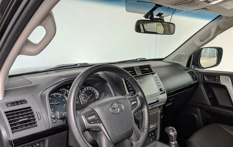 Toyota Land Cruiser Prado 150 рестайлинг 2, 2021 год, 6 700 000 рублей, 15 фотография