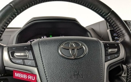 Toyota Land Cruiser Prado 150 рестайлинг 2, 2021 год, 6 700 000 рублей, 25 фотография