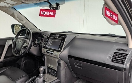 Toyota Land Cruiser Prado 150 рестайлинг 2, 2021 год, 6 700 000 рублей, 13 фотография