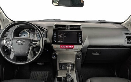 Toyota Land Cruiser Prado 150 рестайлинг 2, 2021 год, 6 700 000 рублей, 14 фотография
