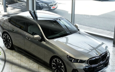 BMW 5 серия, 2025 год, 6 759 500 рублей, 5 фотография