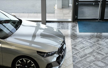 BMW 5 серия, 2025 год, 6 759 500 рублей, 12 фотография