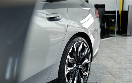 BMW 5 серия, 2025 год, 6 759 500 рублей, 14 фотография