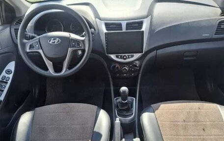 Hyundai Solaris II рестайлинг, 2014 год, 730 000 рублей, 9 фотография