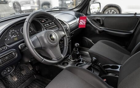 Chevrolet Niva I рестайлинг, 2018 год, 845 000 рублей, 5 фотография