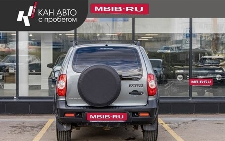 Chevrolet Niva I рестайлинг, 2018 год, 845 000 рублей, 4 фотография