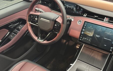 Land Rover Range Rover Evoque II, 2025 год, 7 180 000 рублей, 12 фотография