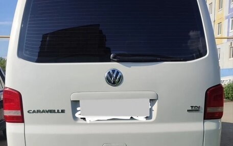 Volkswagen Caravelle T5, 2013 год, 2 850 000 рублей, 9 фотография