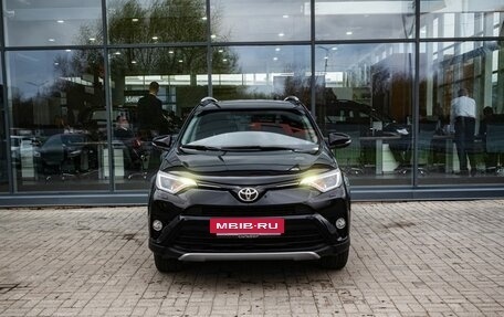 Toyota RAV4, 2017 год, 2 600 000 рублей, 3 фотография