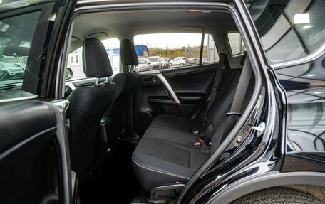 Toyota RAV4, 2017 год, 2 600 000 рублей, 13 фотография