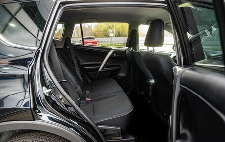 Toyota RAV4, 2017 год, 2 600 000 рублей, 12 фотография