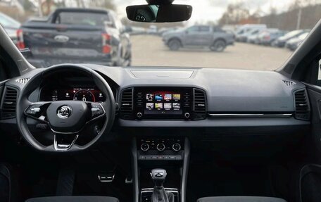 Skoda Karoq I, 2022 год, 2 800 000 рублей, 2 фотография