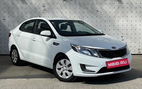 KIA Rio III рестайлинг, 2014 год, 930 000 рублей, 2 фотография