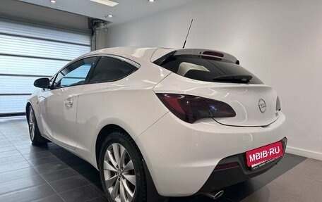 Opel Astra J, 2013 год, 819 000 рублей, 2 фотография