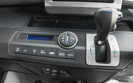 Honda Freed I, 2015 год, 1 299 000 рублей, 19 фотография