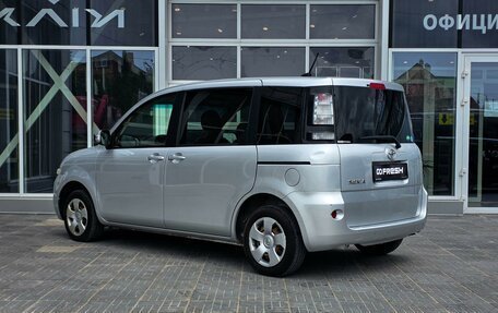 Toyota Sienta I, 2014 год, 955 000 рублей, 2 фотография