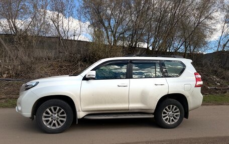 Toyota Land Cruiser Prado 150 рестайлинг 2, 2015 год, 2 439 000 рублей, 3 фотография
