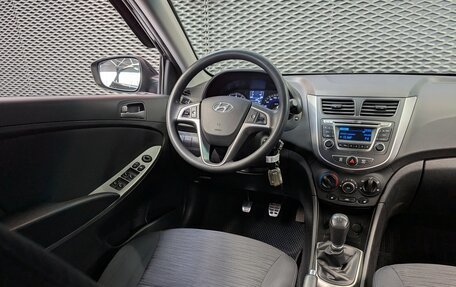 Hyundai Solaris II рестайлинг, 2016 год, 820 000 рублей, 13 фотография