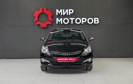 Hyundai Solaris II рестайлинг, 2016 год, 820 000 рублей, 2 фотография