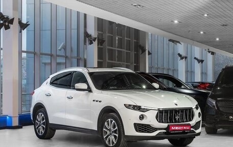 Maserati Levante I, 2017 год, 4 900 000 рублей, 1 фотография