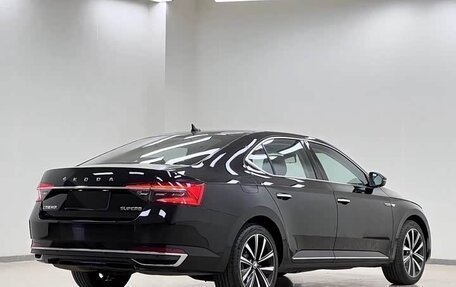 Skoda Superb III рестайлинг, 2026 год, 2 760 000 рублей, 4 фотография