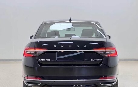 Skoda Superb III рестайлинг, 2026 год, 2 760 000 рублей, 5 фотография