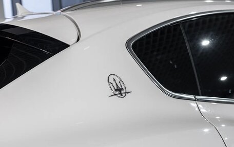 Maserati Levante I, 2017 год, 4 900 000 рублей, 9 фотография