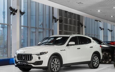 Maserati Levante I, 2017 год, 4 900 000 рублей, 3 фотография