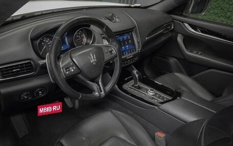 Maserati Levante I, 2017 год, 4 900 000 рублей, 14 фотография