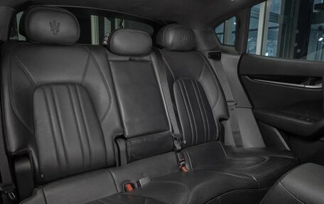 Maserati Levante I, 2017 год, 4 900 000 рублей, 32 фотография