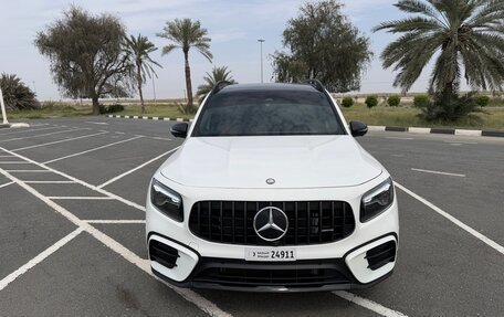 Mercedes-Benz GLB AMG, 2025 год, 8 500 000 рублей, 2 фотография