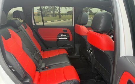 Mercedes-Benz GLB AMG, 2025 год, 8 500 000 рублей, 16 фотография