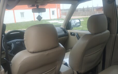 Nissan Terrano II рестайлинг, 2000 год, 380 000 рублей, 5 фотография