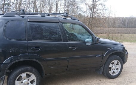 Chevrolet Niva I рестайлинг, 2013 год, 560 000 рублей, 3 фотография