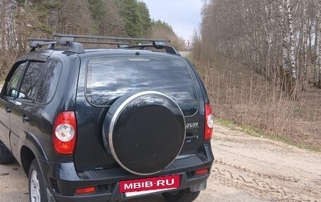 Chevrolet Niva I рестайлинг, 2013 год, 560 000 рублей, 4 фотография