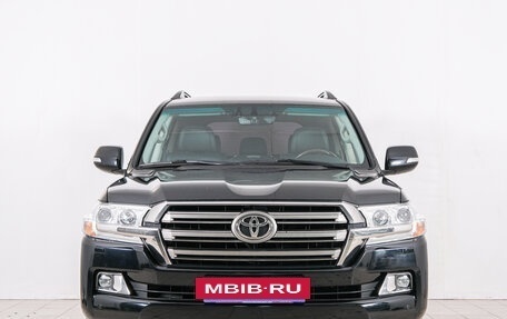 Toyota Land Cruiser 200, 2018 год, 5 999 000 рублей, 3 фотография