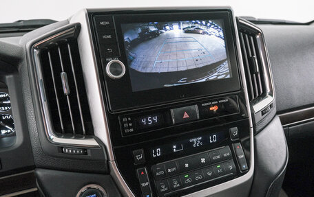 Toyota Land Cruiser 200, 2018 год, 5 999 000 рублей, 16 фотография