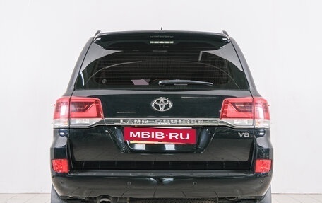 Toyota Land Cruiser 200, 2018 год, 5 999 000 рублей, 6 фотография